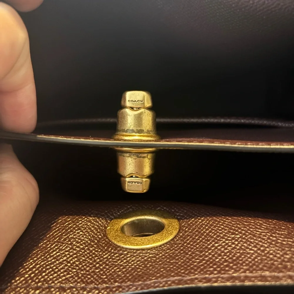 Coach Black Pebbled Leather Turn-Lock Shoulder Bag with Gold Hardware - Picture 2 of 6